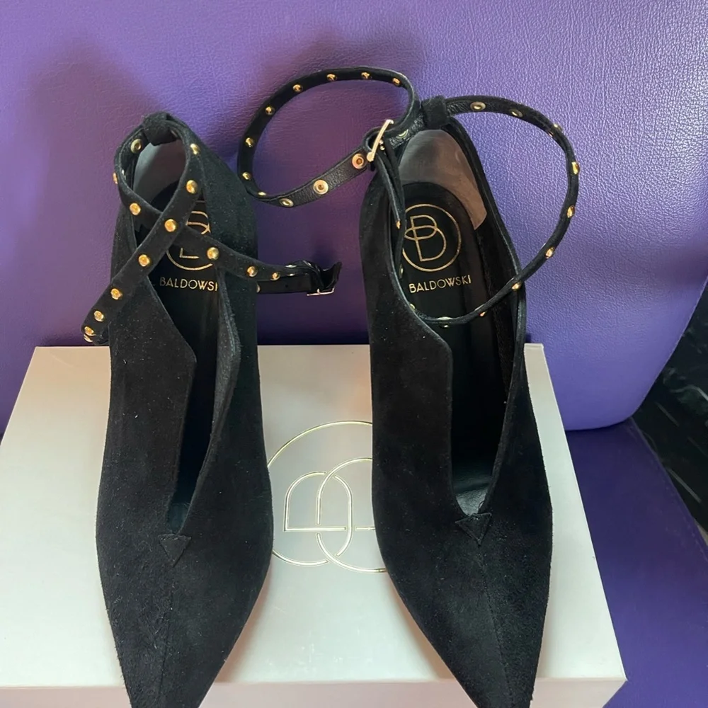 Booties with straps - Picture 3 of 5